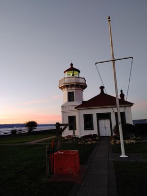 Lighthouse Park by null