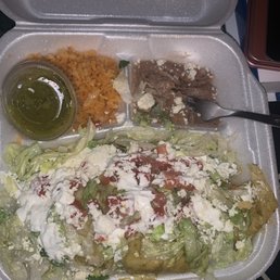 Chicken Enchiladas with green sauce! Chicken Enchiladas with green sauce!
