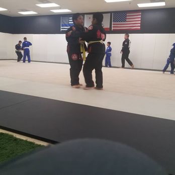 Peerless Jiu Jitsu Academy - Brazilian Jiu-jitsu Near Me - Corona, California
