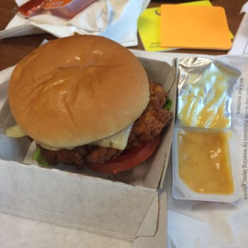 Chick-fil-A - Chicken deluxe club sandwich - Fast Food Near Me - Hermitage, Tennessee