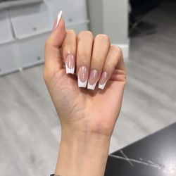 Cheri Nail Bar - Fullset of acrylics with french