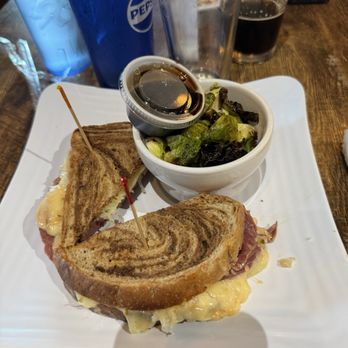 Monkey Town Brewing Company - Loudon - Reuben and Brussels Sprouts - Breweries Near Me - Loudon, Tennessee Monkey Town Brewing Company - Loudon - Reuben and Brussels Sprouts - Breweries Near Me - Loudon, Tennessee