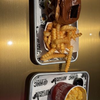 Houston TX Hot Chicken - Mac & Cheese - Chicken Shop Near Me - Phoenix, Arizona Houston TX Hot Chicken - Mac & Cheese - Chicken Shop Near Me - Phoenix, Arizona