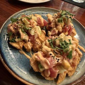 Delaney's Tavern - Tuna poke on tostones 10/10 great app! - New American Near Me - Orlando, Florida