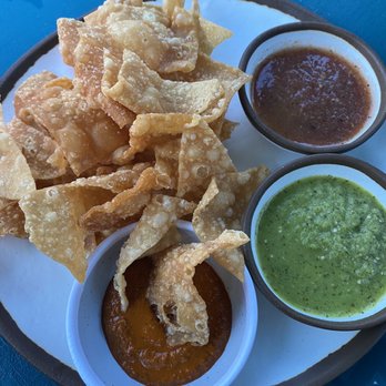 La Chinesca - Wonton chips and salsa - New Mexican Cuisine Near Me - Philadelphia, Pennsylvania La Chinesca - Wonton chips and salsa - New Mexican Cuisine Near Me - Philadelphia, Pennsylvania