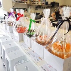 Bondie Designer Cupcakes - Saturday morning are for cake pick up