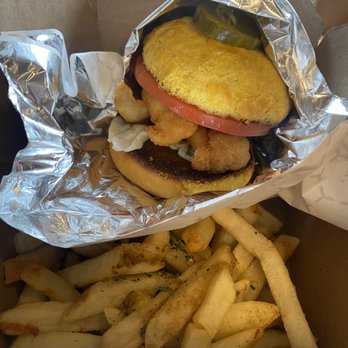 Marathon Cafe - Fish pineapple bun - Chicken Wings Near Me - Little Neck, New York