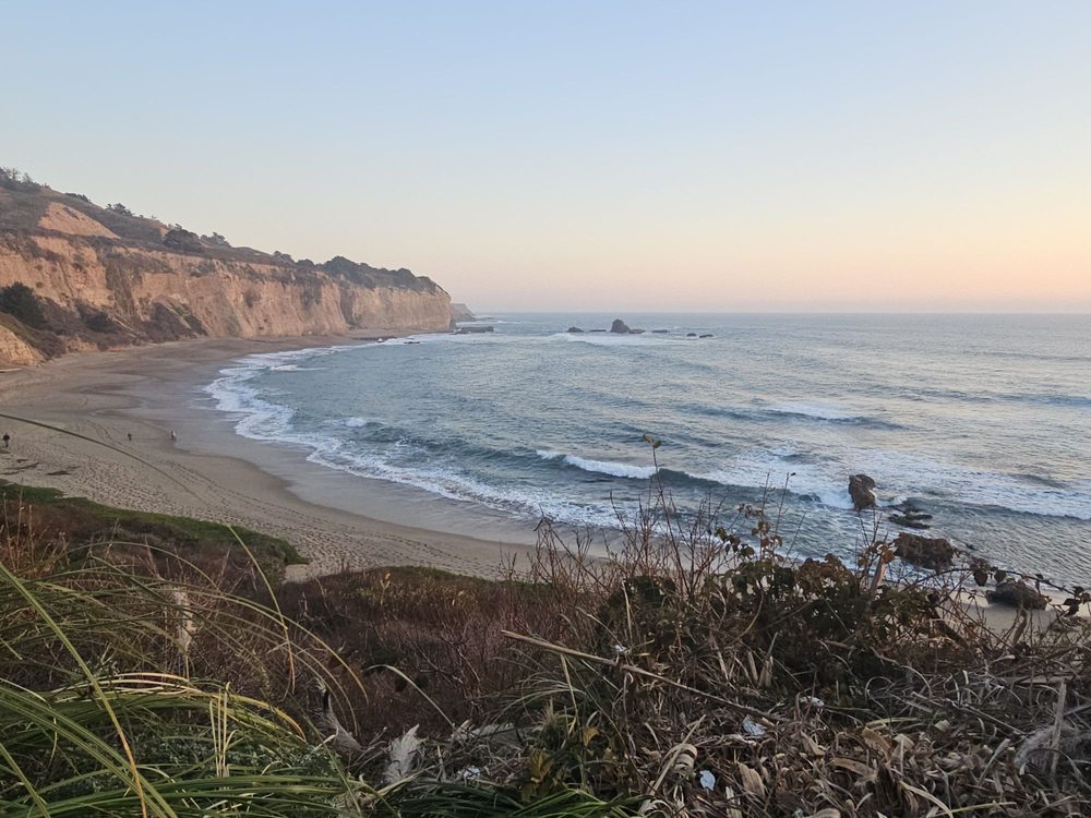 Greyhound Rock Beach Access