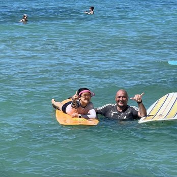 Shakattack 808 Surf School - Surf Schools Near Me