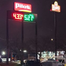 Pilot Travel Center - Signage