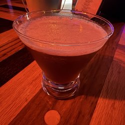 Missy's White Rabbit Lounge - Our first drink