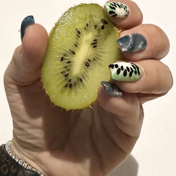 Glow Nail Bar - Cat eye, GelX - Nail Salons Near Me - Henderson, Nevada