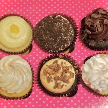 Smallcakes A Cupcakery - Lemon Drop, Cookies n Cream, Choco-holic, Peanut Butter, Wedding Cake - Bakeries Near Me - Albuquerque, New Mexico Smallcakes A Cupcakery - Lemon Drop, Cookies n Cream, Choco-holic, Peanut Butter, Wedding Cake - Bakeries Near Me - Albuquerque, New Mexico