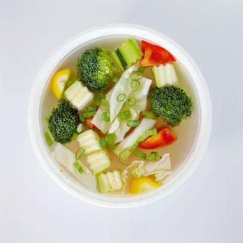 Vui Ve Eatery - Mom's Bone Broth Soup - Vietnamese Near Me Vui Ve Eatery - Mom's Bone Broth Soup - Vietnamese Near Me