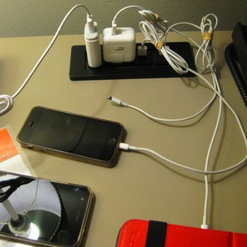 Oxford Suites Spokane - Plenty of places to plug in - Hotels Near Me - Spokane, Washington Oxford Suites Spokane - Plenty of places to plug in - Hotels Near Me - Spokane, Washington
