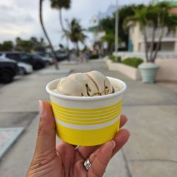 Paradise Sweets - Coffee and salted caramel