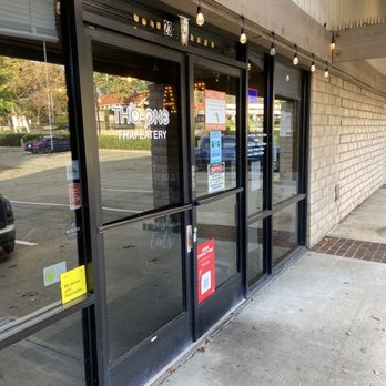 Tho One Thai Eatery - Front door - Thai Near Me - La Verne, California Tho One Thai Eatery - Front door - Thai Near Me - La Verne, California