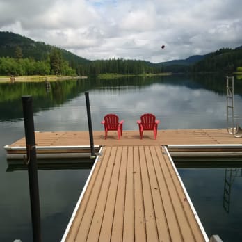 Riverview Motel - Fish swim boat or relax - Hotels Near Me - Ione, Washington