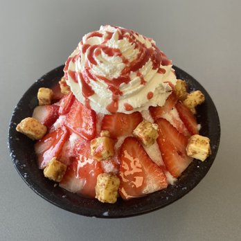 Share Sweet - Strawberry Cheesecake Bingsu - Desserts Near Me - Olivette, Missouri
