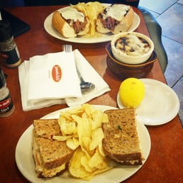Tuna melt, french onion soup and the beefeater sandwich. Yummooo! Tuna melt, french onion soup and the beefeater sandwich. Yummooo!