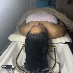 60-minute Japanese Head Spa for deep relaxation and a refreshing self-care experience.
