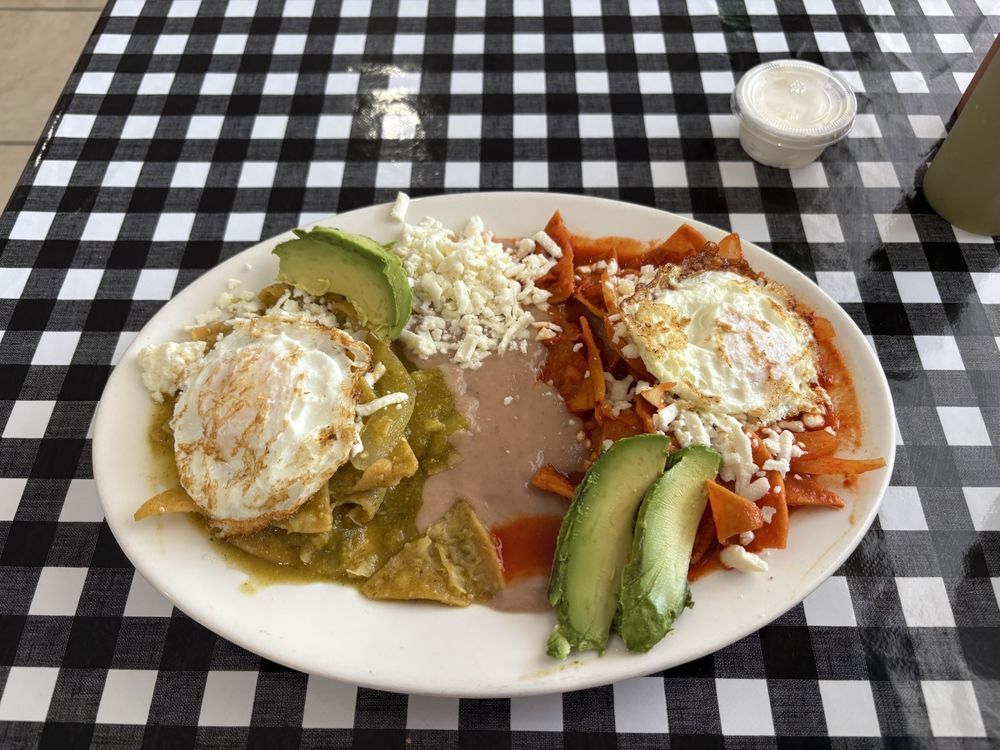 Taqueria Los Jefes Castillo Logo