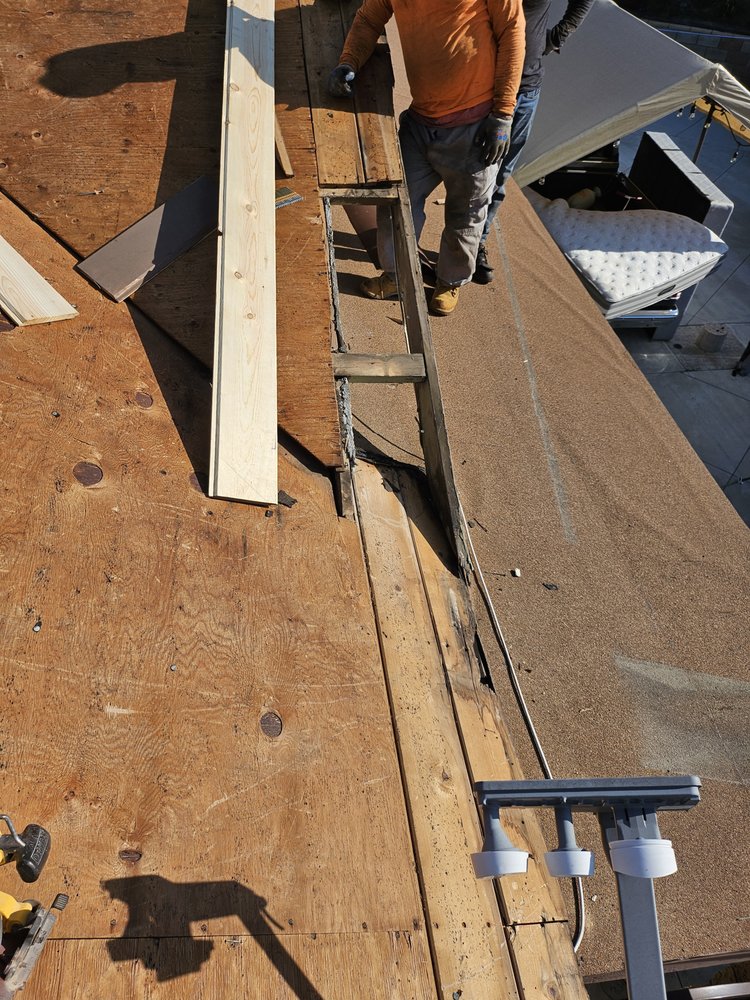 Slide of Citizen Premier Roofing