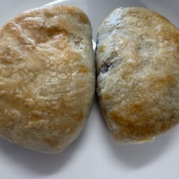 Kamehameha Bakery - Sweet onion & black bean hopia - Bakeries Near Me - Honolulu, Hawaii
