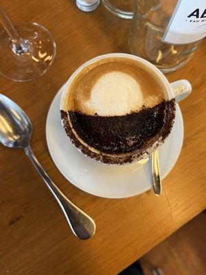 La Terrasse Rouge by null