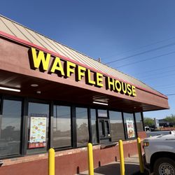 Waffle House - Outside