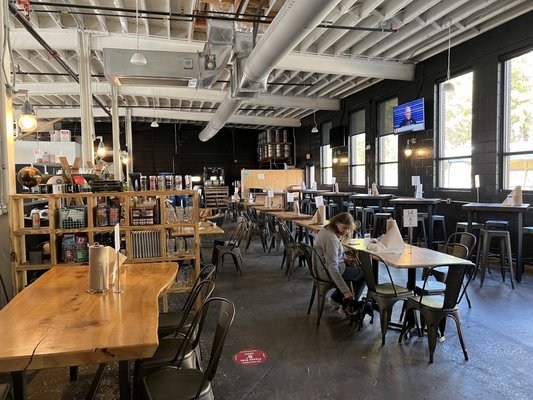 12 Bones Smokehouse SOUTH by null