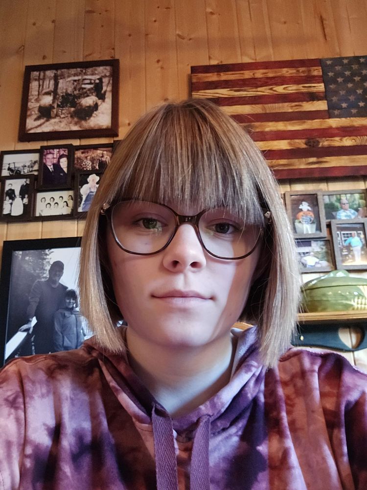 Patti's Off Peabody Hair Design Logo