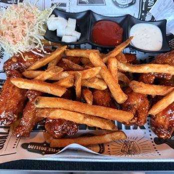 Chimak House - Riverside - Level 2 Flavored Fried Wings (10 Pieces) - Level 2 - Chicken Wings Near Me - Riverside, California