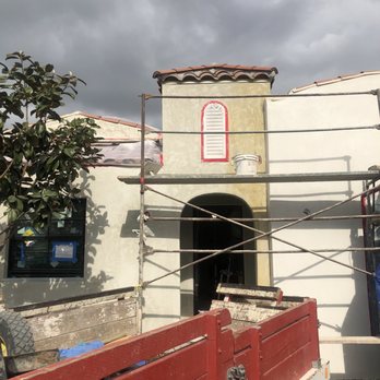 Real Royal Plastering - In progress work on the smooth coat - Stucco Services Near Me Real Royal Plastering - In progress work on the smooth coat - Stucco Services Near Me