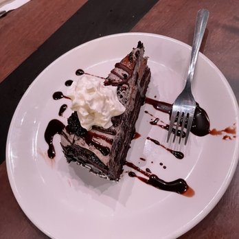 Big Rig Kitchen & Brewery - Cookies and crème cheesecake - Brewpubs Near Me - Richmond Hill, Ontario