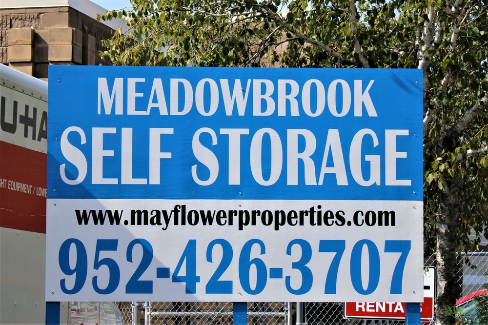 MEADOWBROOK SELF STORAGE Updated June 2024 11 Photos 3938