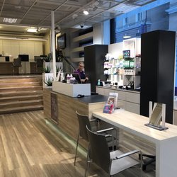 Silmäasema - Vastaanottotiski oikealla
