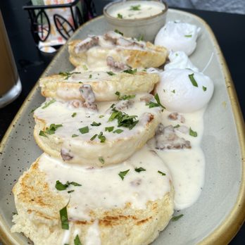 Alyce - Biscuits & Gravy - Cafes Near Me - Jersey City, New Jersey