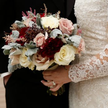 Cambray Rose Florist - Photography By: Drozian Photoworks - Florists Near Me - Chico, California Cambray Rose Florist - Photography By: Drozian Photoworks - Florists Near Me - Chico, California