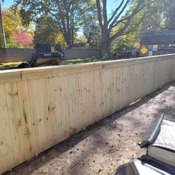 Heaths Outdoor Services - Custom Wood Fencing - Masonry/Concrete Near Me