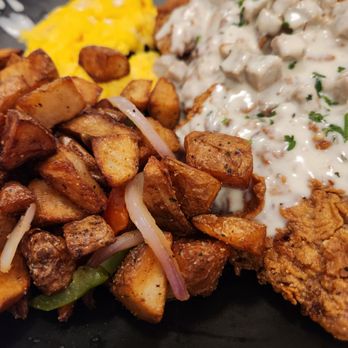 Toast Kitchen & Bar - Country fried steak - Breakfast & Brunch Near Me - Whittier, California