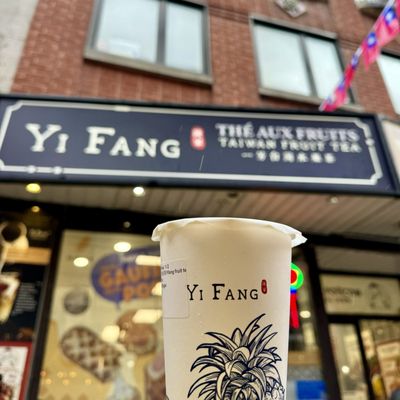 Yifang Taiwan Fruit Tea by null
