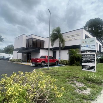 Hyper Healing - Bradenton - Undersea/Hyperbaric Medicine Near Me - Bradenton, Florida Hyper Healing - Bradenton - Undersea/Hyperbaric Medicine Near Me - Bradenton, Florida