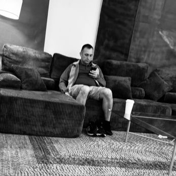 Manny Janeth Cafe - Couches - Coffee & Tea Near Me - New York, New York Manny Janeth Cafe - Couches - Coffee & Tea Near Me - New York, New York