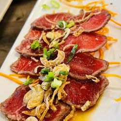 Taiyo - Beef and tuna tataki platter