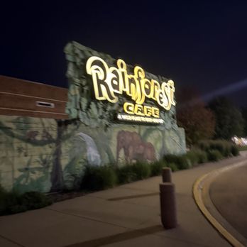 Rainforest Cafe - American Near Me - Gurnee, Illinois Rainforest Cafe - American Near Me - Gurnee, Illinois