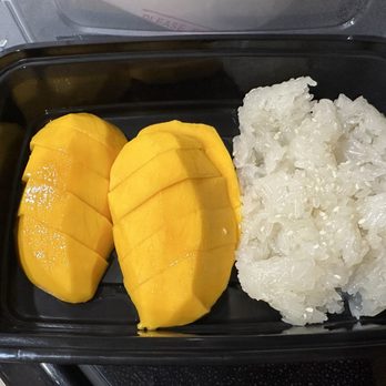Bangkok Noodles - Mango sticky rice - Thai Near Me - Cathedral City, California Bangkok Noodles - Mango sticky rice - Thai Near Me - Cathedral City, California