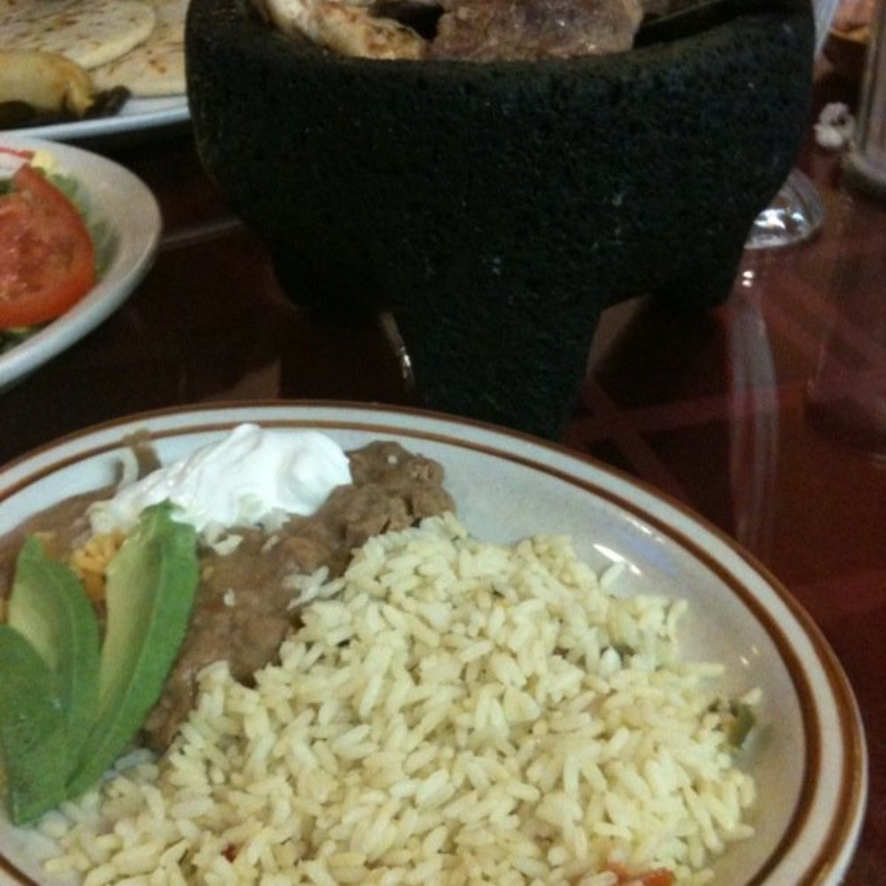 America's House - avacado, refired beans, rice, sour cream - Italian Near Me - San Mateo, California