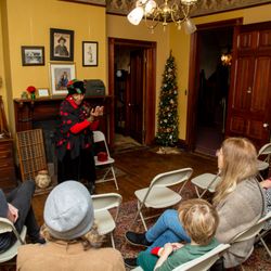 The Wren's Nest - Guests enjoying a performance by Gwendolyn Napier, one of our fantastic storytellers.
