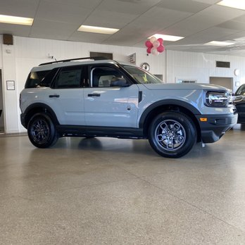 Bob Thomas Ford - '21 Ford Bronco Sport - Car Dealers Near Me - Hamden, Connecticut